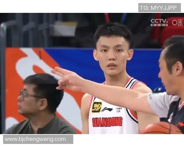 徐杰赛后向球迷致歉杜锋安慰并称赞他表现出色